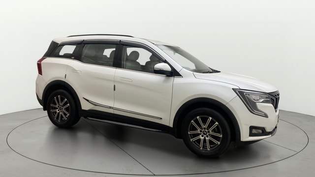 View Mahindra XUV700 Image 24 Used Mahindra XUV700 Image 24