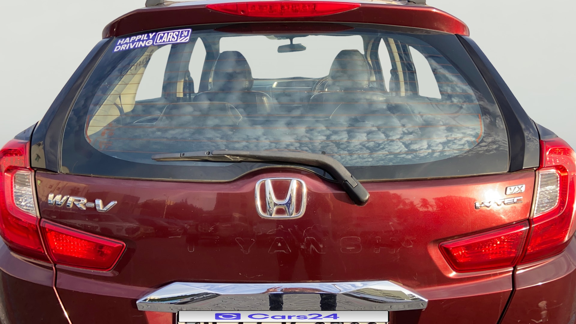 View 2017 Honda WR-V S MT Diesel Edge Edition Image 4 Used 2017 Honda WR-V S MT Diesel Edge Edition Image 4