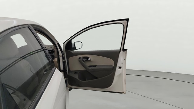 View Skoda Rapid Image 43 Used Skoda Rapid Image 43
