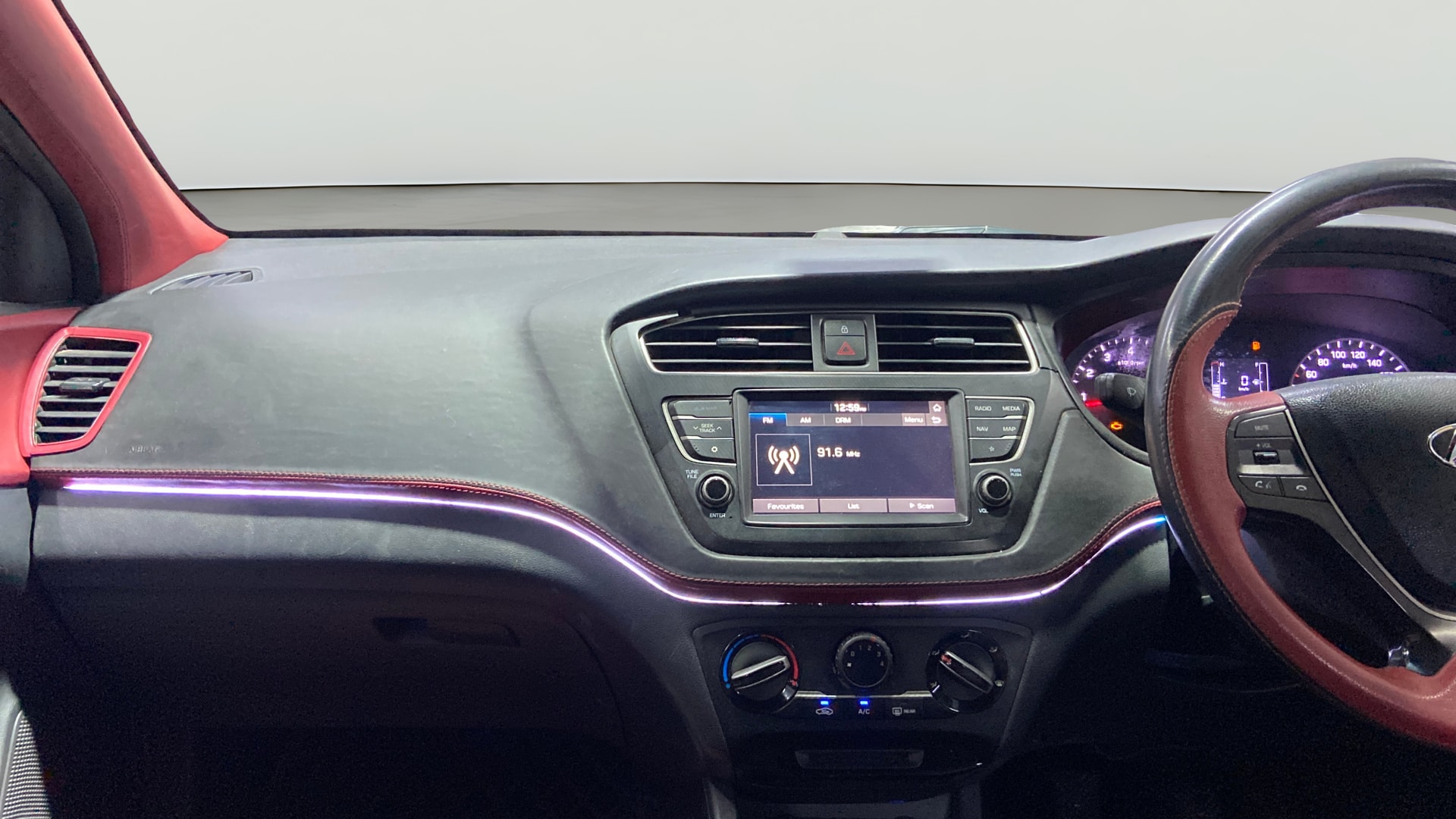 View 2019 Hyundai Elite i20 1.2 Sportz Plus Petrol Image 17 Used 2019 Hyundai Elite i20 1.2 Sportz Plus Petrol Image 17