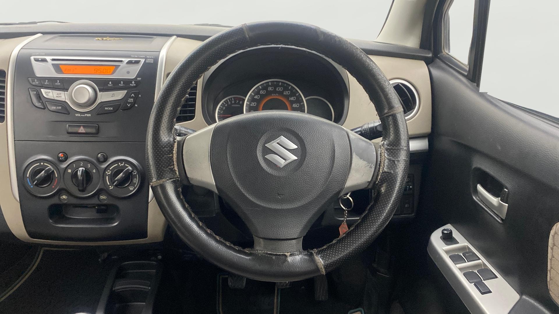 View 2016 Maruti Suzuki 1000 Base Variant Image 20 Used 2016 Maruti Suzuki 1000 Base Variant Image 20