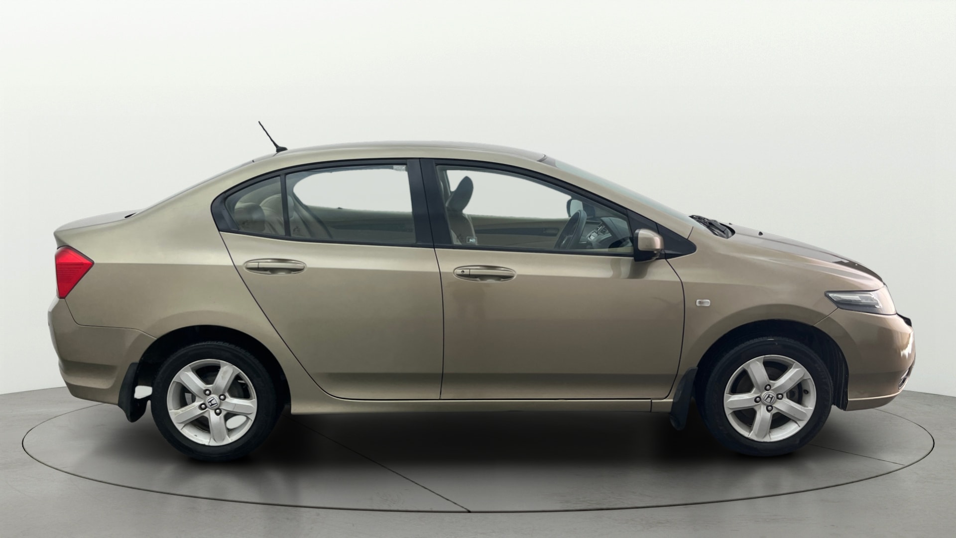 View 2013 Honda City ZX MT Diesel Anniversary Edition Image 25 Used 2013 Honda City ZX MT Diesel Anniversary Edition Image 25