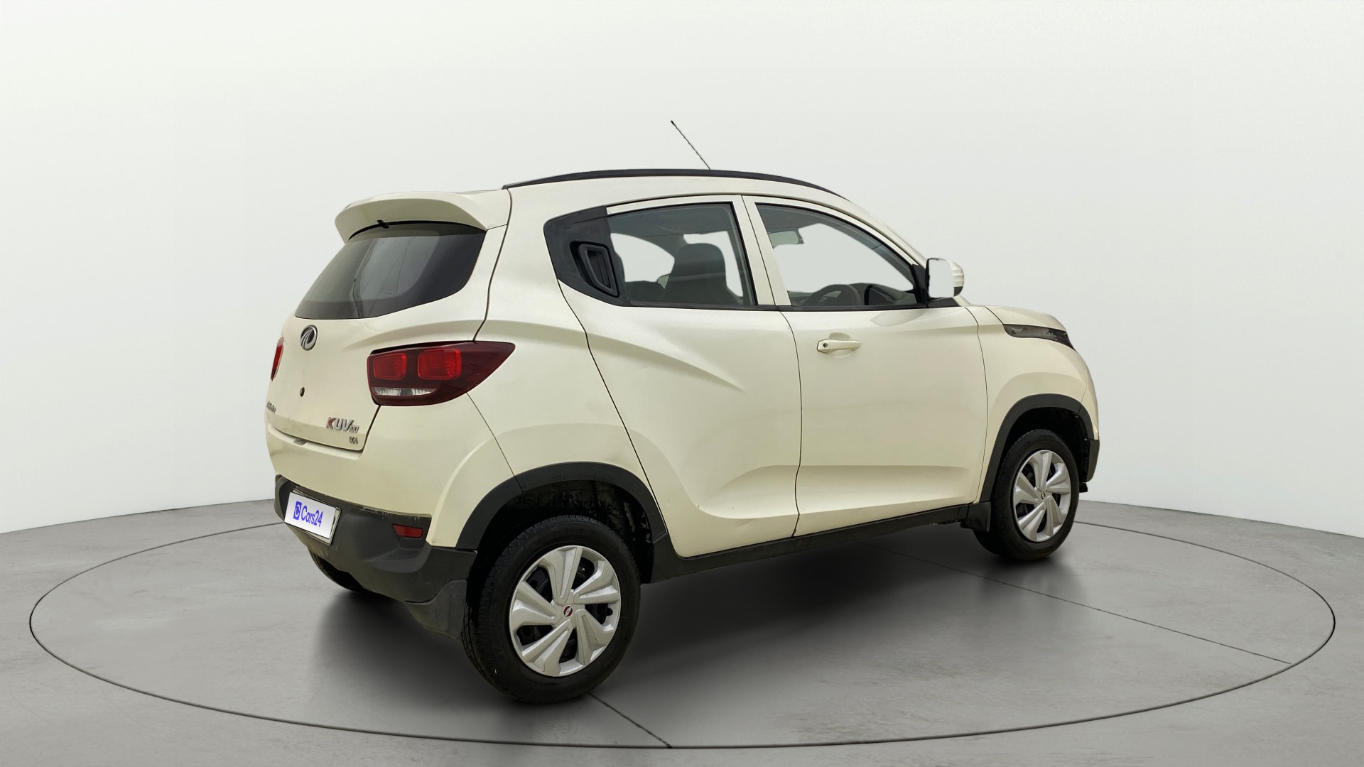 Used 2017 Mahindra KUV100 Used 2017 Mahindra KUV100