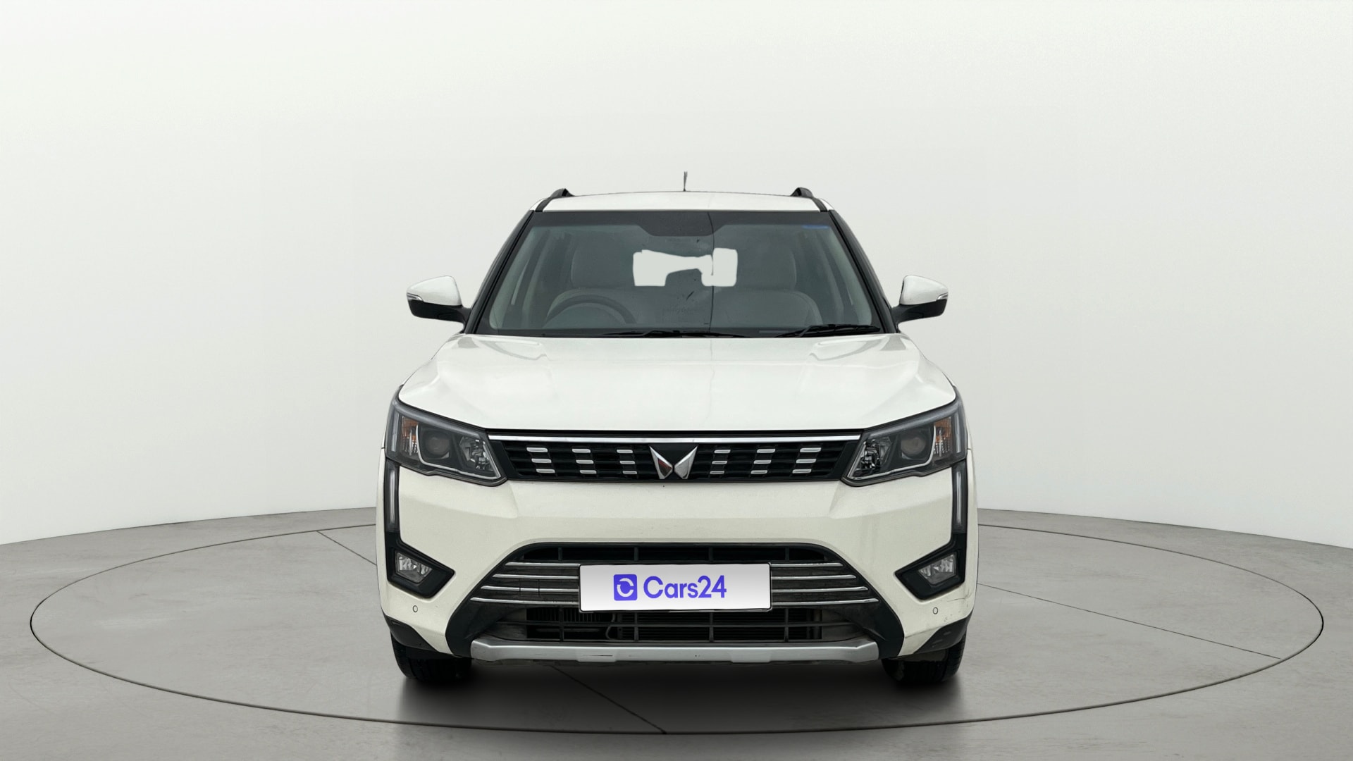 Used 2023 Mahindra XUV300 Used 2023 Mahindra XUV300