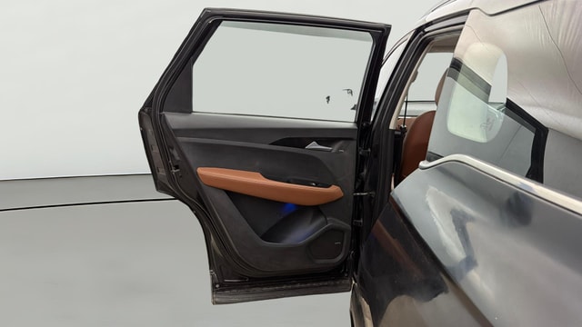 View MG Hector Plus Image 16 Used MG Hector Plus Image 16
