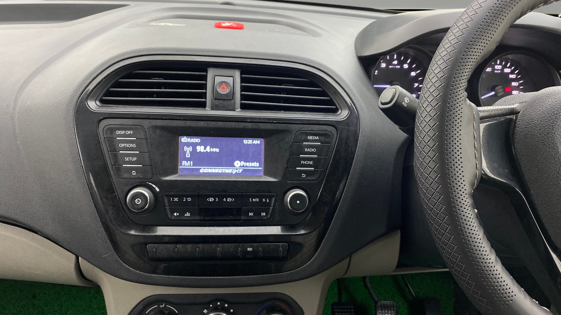 View 2018 Tata Tiago Revotorq XB Image 17 Used 2018 Tata Tiago Revotorq XB Image 17