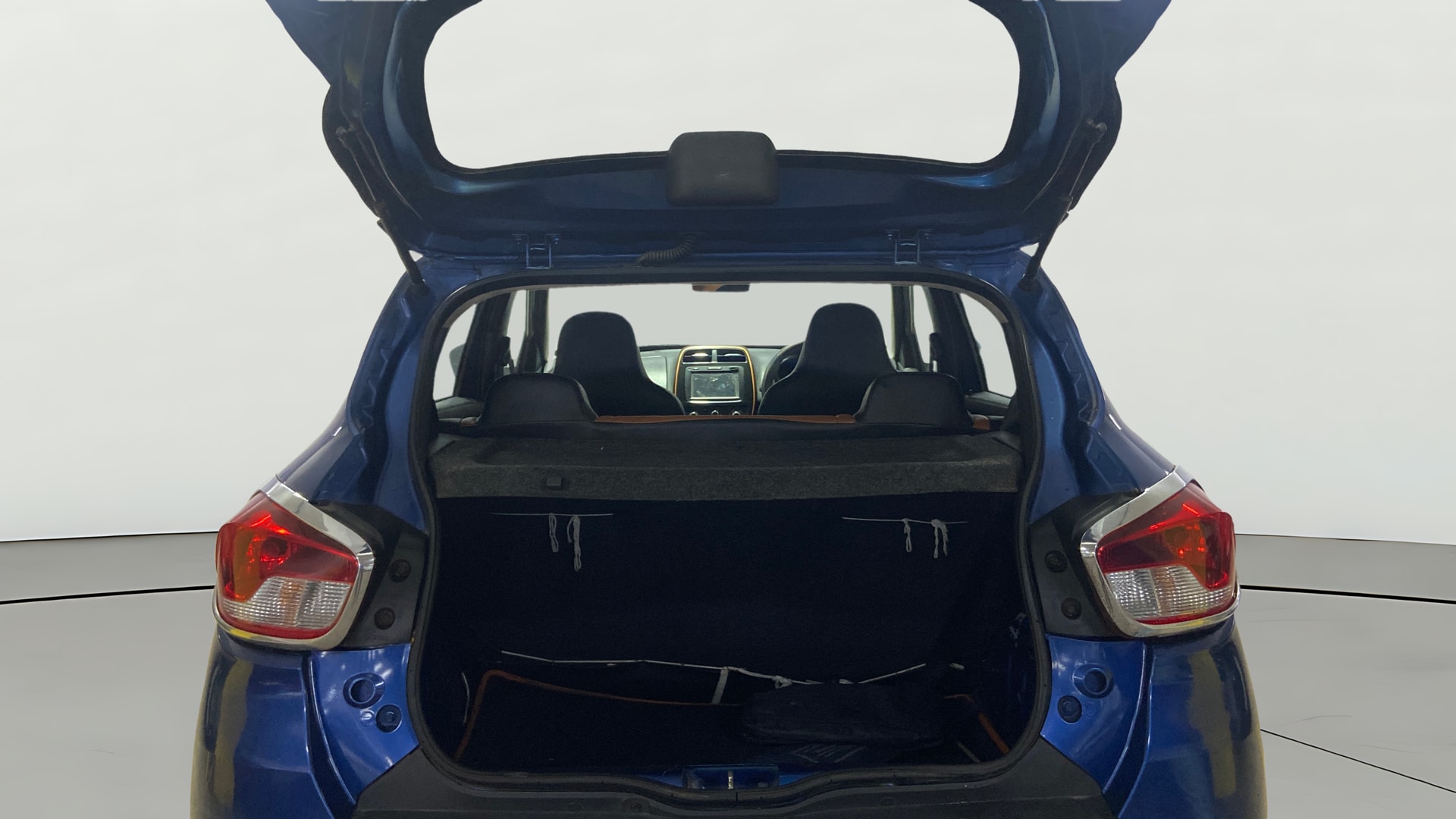 View 2018 Renault Kwid RXT 1.0 Driver Airbag Option Image 36 Used 2018 Renault Kwid RXT 1.0 Driver Airbag Option Image 36