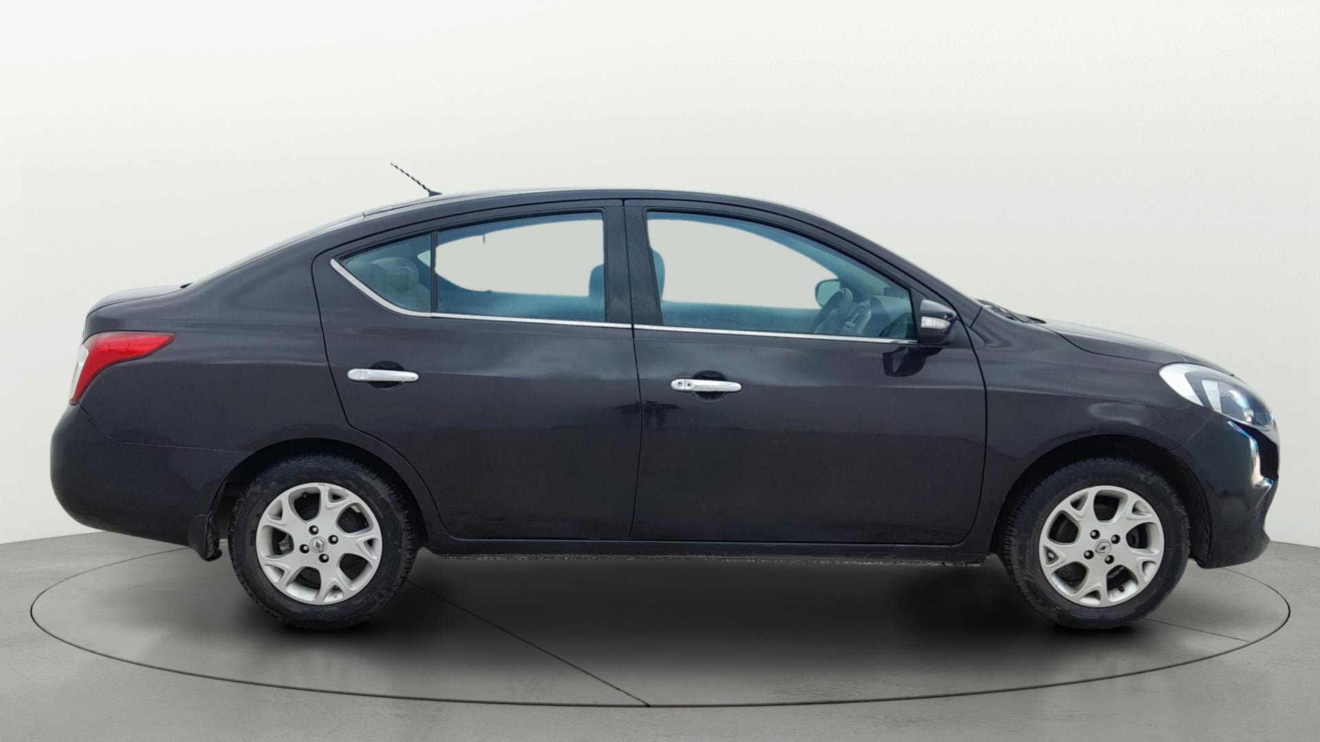 Used 2015 Renault Scala Used 2015 Renault Scala