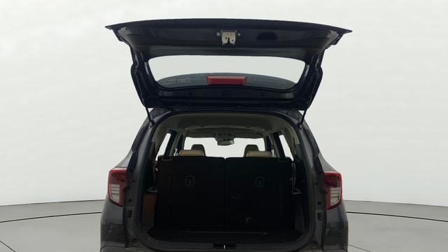 View Kia Carens Image 17 Used Kia Carens Image 17