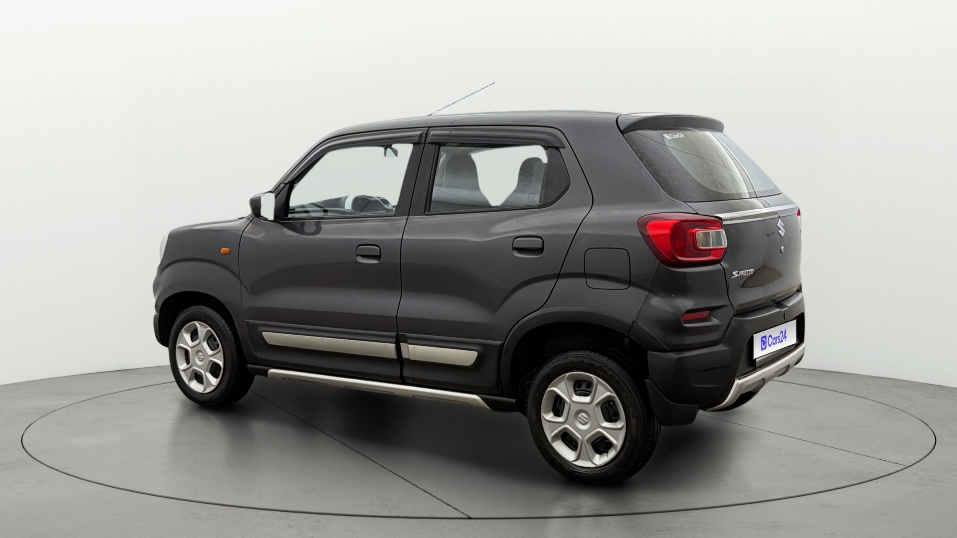 View 2021 Maruti Suzuki 1000 Base Variant Image 2 Used 2021 Maruti Suzuki 1000 Base Variant Image 2