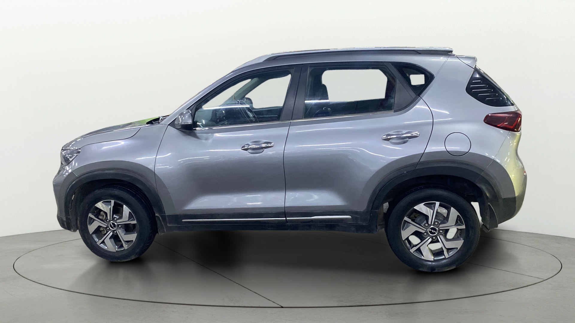 View 2022 Kia Sonet HTX Diesel Image 26 Used 2022 Kia Sonet HTX Diesel Image 26