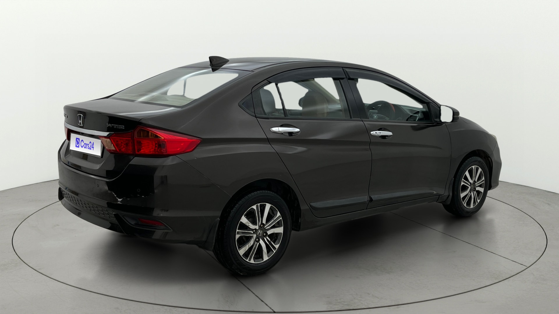 View 2019 Honda City ZX MT Diesel Anniversary Edition Image 45 Used 2019 Honda City ZX MT Diesel Anniversary Edition Image 45