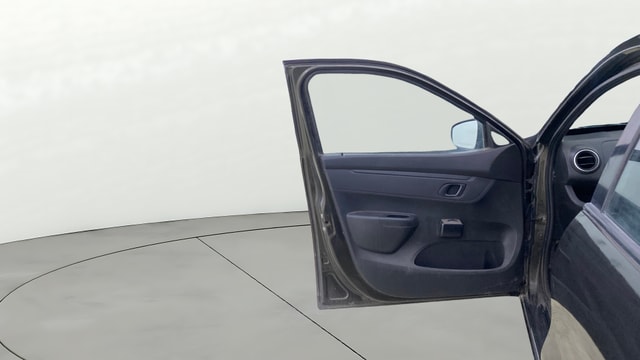 View Renault Kwid Image 30 Used Renault Kwid Image 30