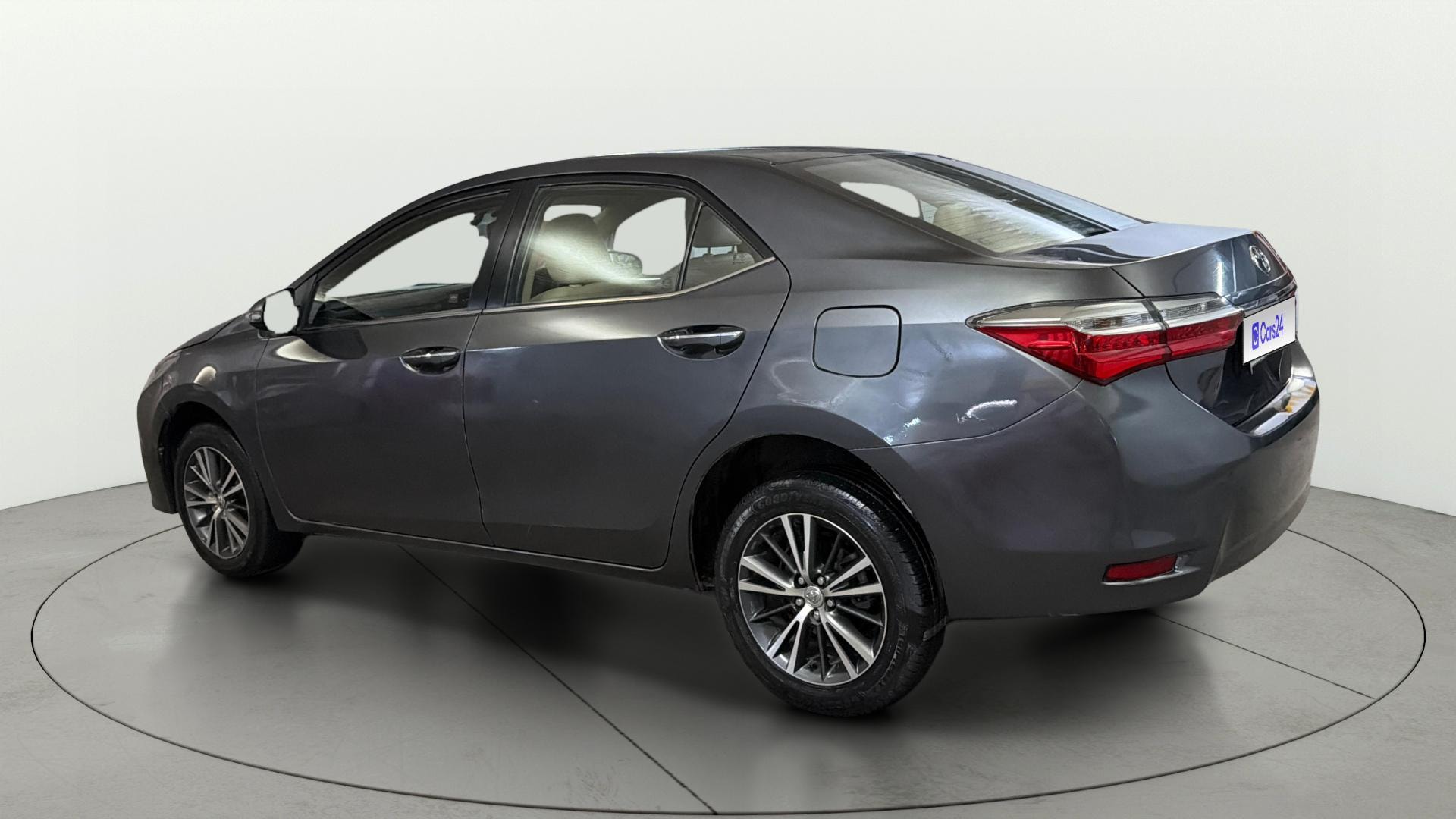 View 2018 Toyota Corolla Altis 1.8 GL Image 2 Used 2018 Toyota Corolla Altis 1.8 GL Image 2