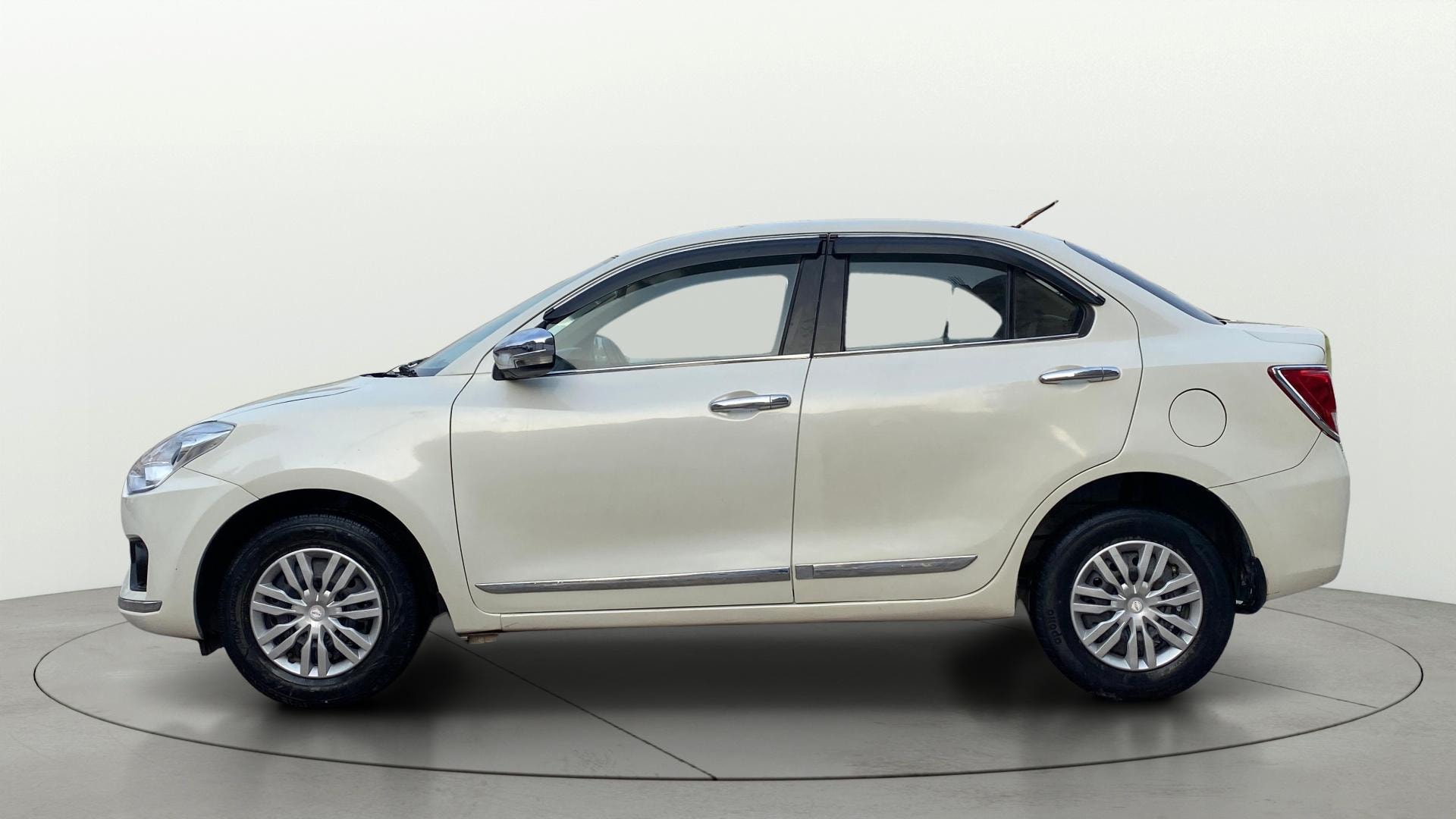 View 2020 Maruti Suzuki 1000 Base Variant Image 5 Used 2020 Maruti Suzuki 1000 Base Variant Image 5