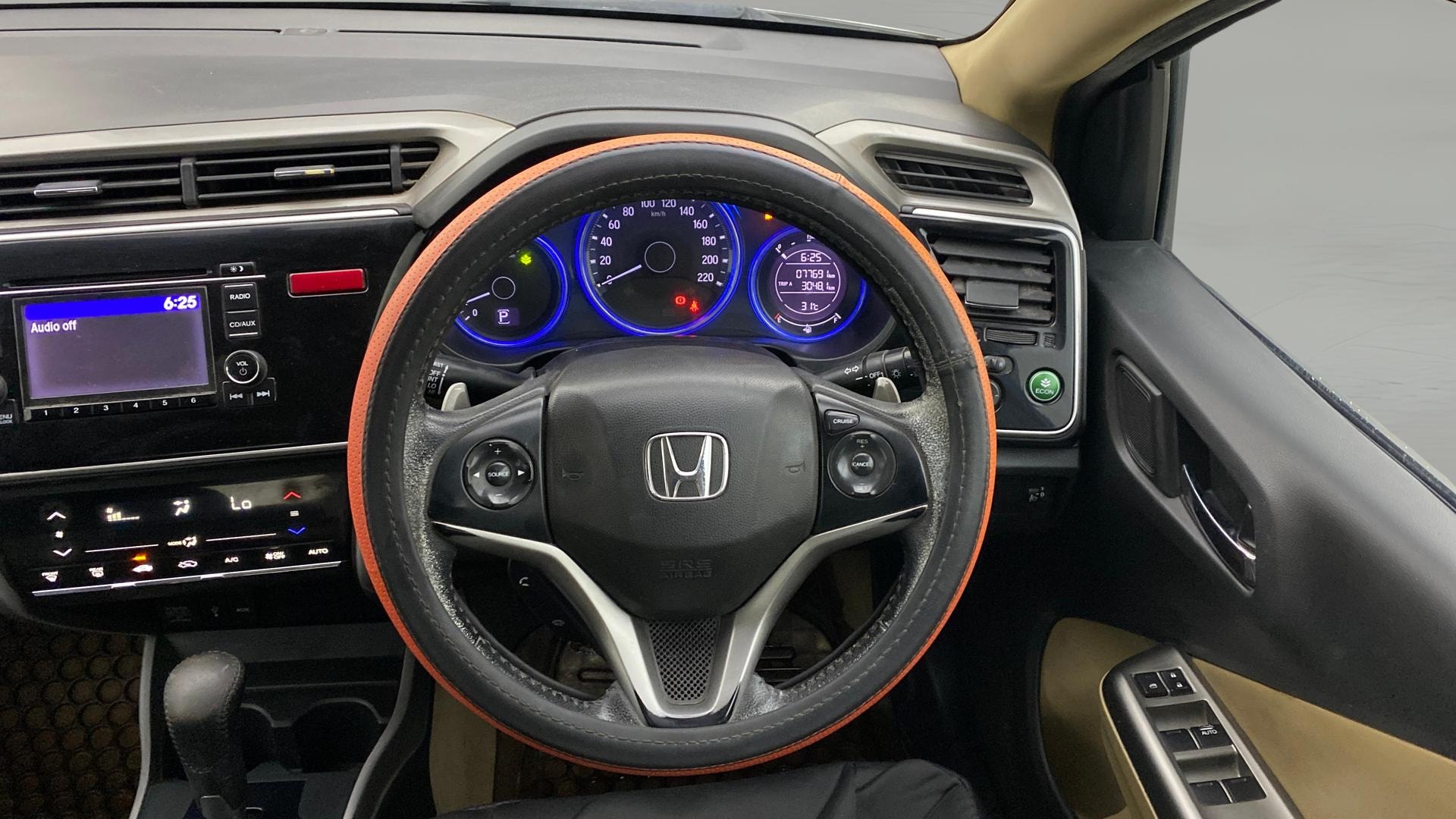 View 2016 Honda City ZX MT Diesel Anniversary Edition Image 21 Used 2016 Honda City ZX MT Diesel Anniversary Edition Image 21