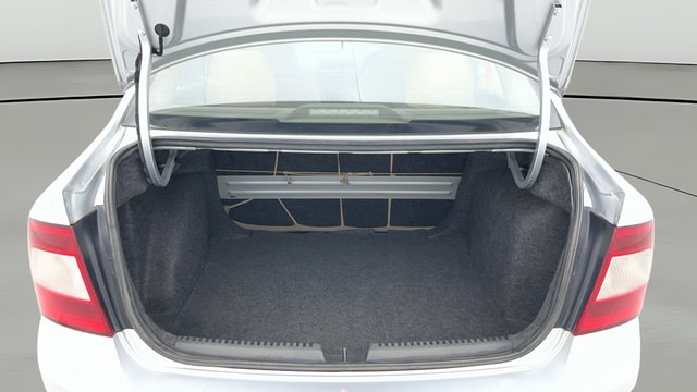 View Skoda Rapid Image 36 Used Skoda Rapid Image 36