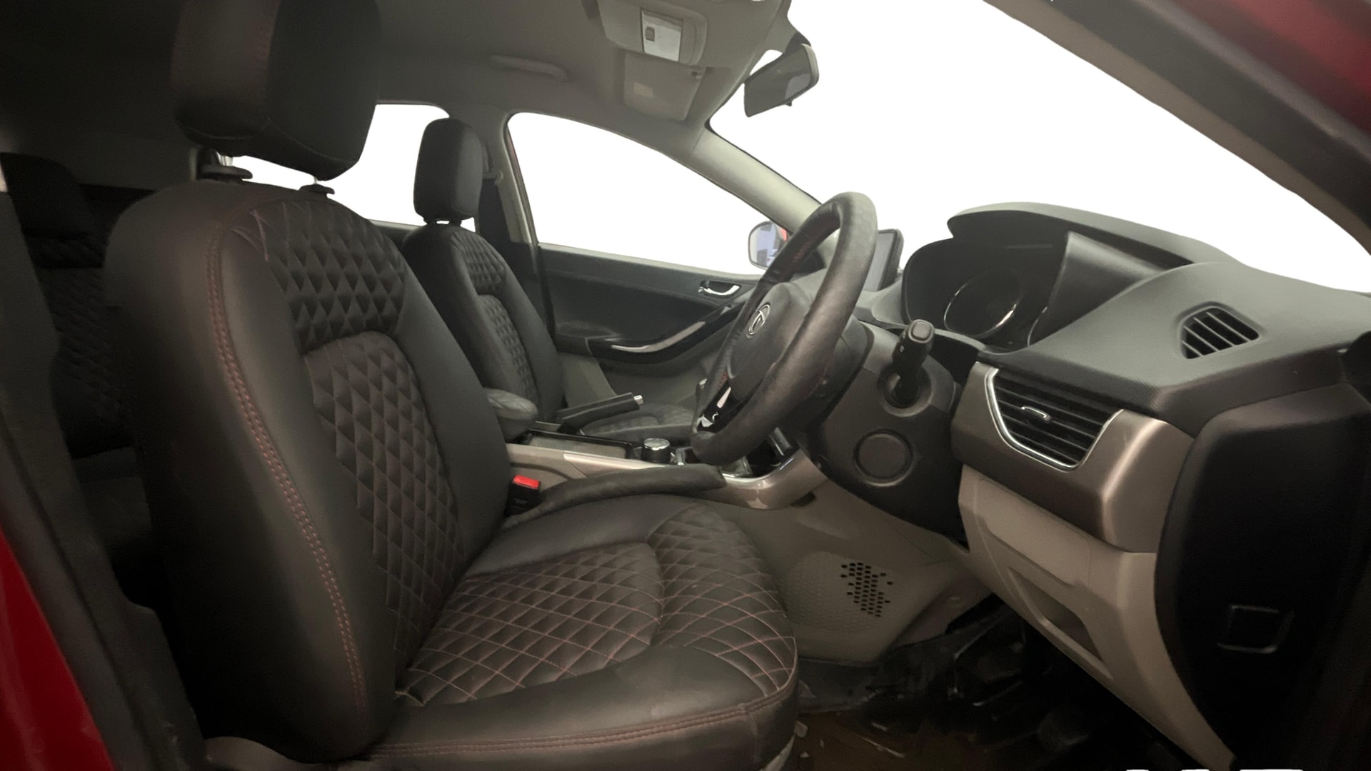 View 2019 Tata Nexon Revotron XE Image 17 Used 2019 Tata Nexon Revotron XE Image 17