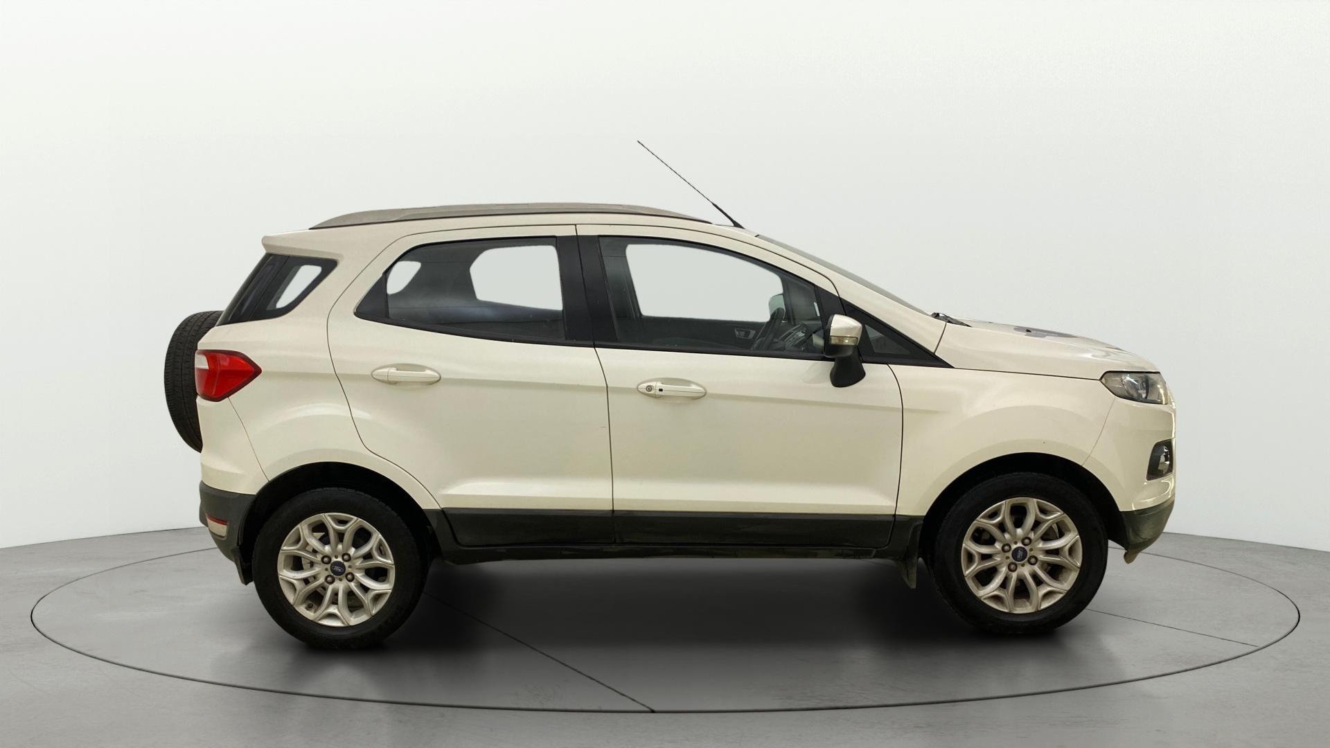 View 2018 Ford EcoSport 1.5 TDCi Diesel Ambiente BS IV Image 8 Used 2018 Ford EcoSport 1.5 TDCi Diesel Ambiente BS IV Image 8
