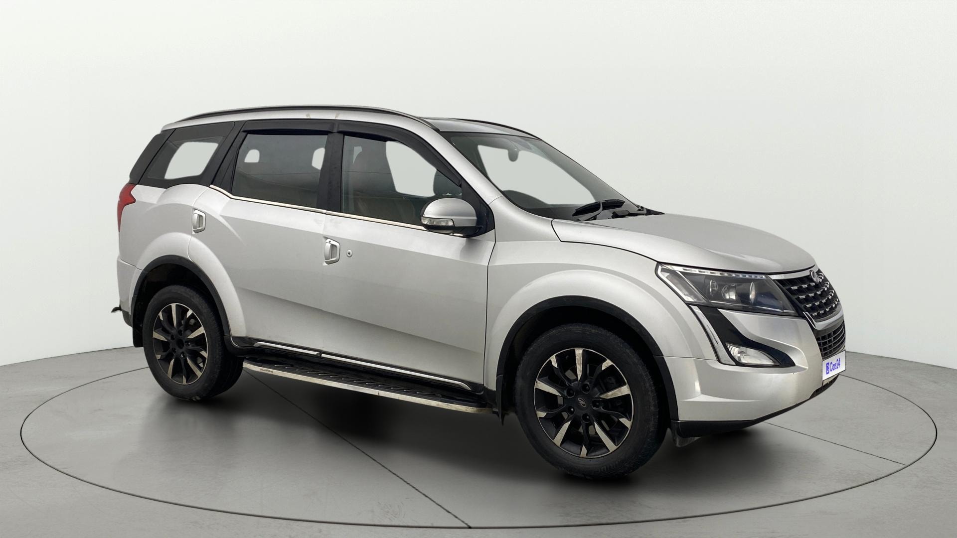View 2021 Mahindra XUV500 W11 AT Image 24 Used 2021 Mahindra XUV500 W11 AT Image 24