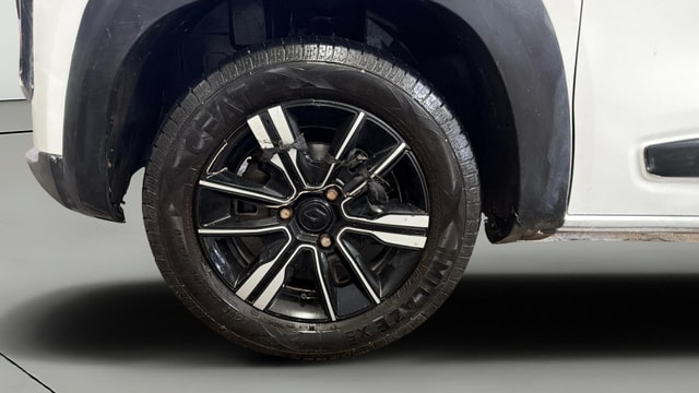 View Renault Kwid Image 28 Used Renault Kwid Image 28
