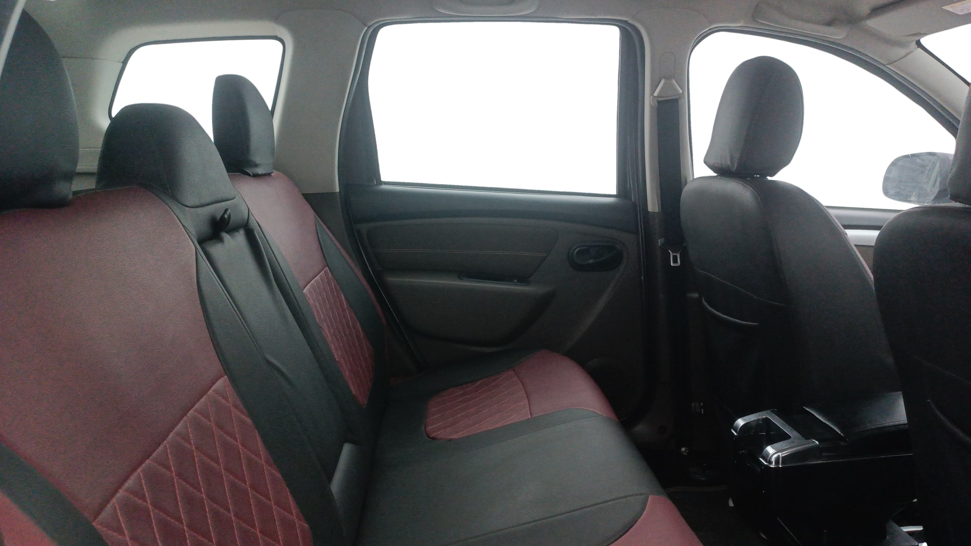View 2018 Renault Duster Petrol RXS BS IV Image 29 Used 2018 Renault Duster Petrol RXS BS IV Image 29