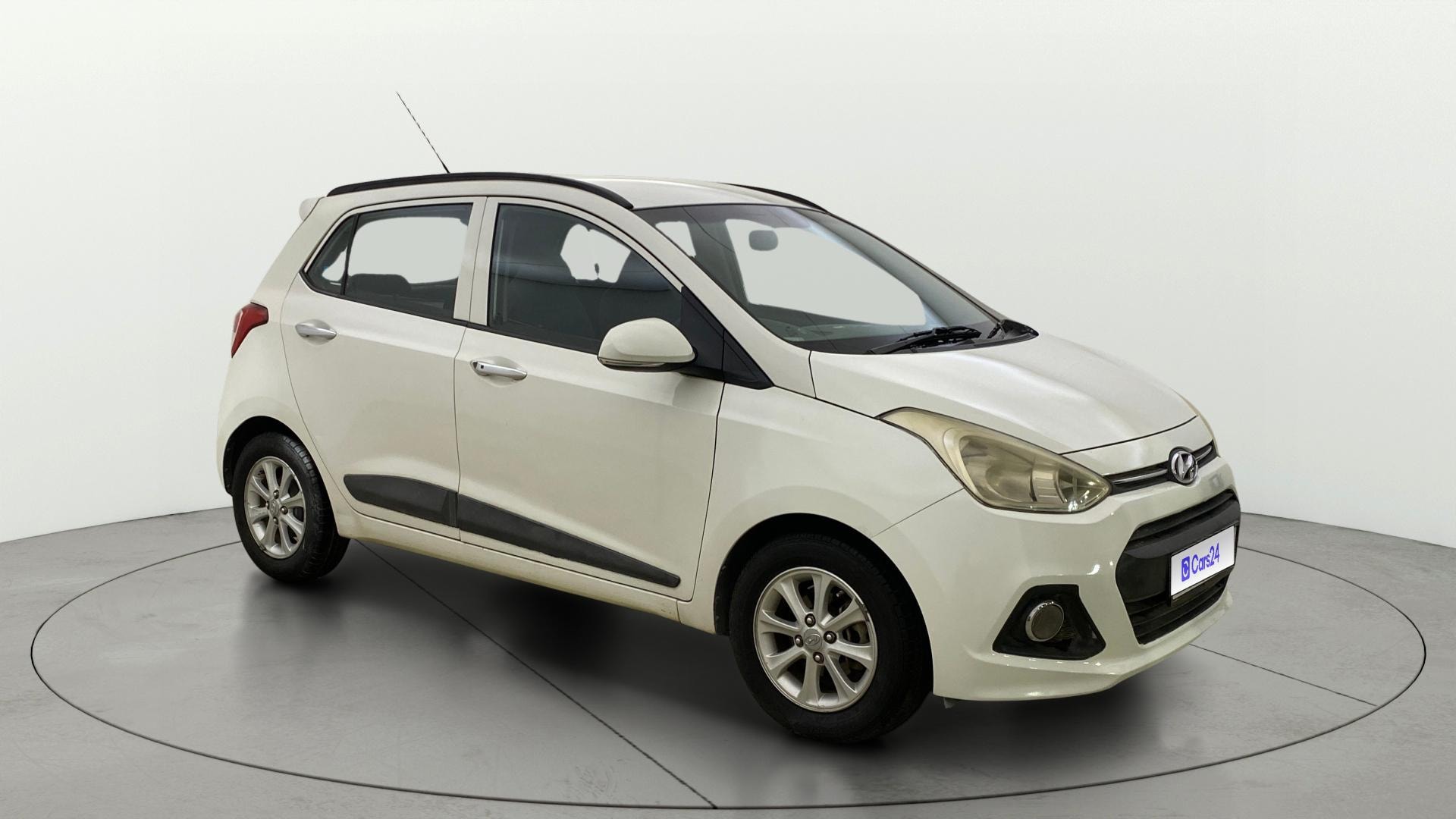 View 2015 Hyundai Grand i10 Asta AT 1.2 Kappa VTVT Image 21 Used 2015 Hyundai Grand i10 Asta AT 1.2 Kappa VTVT Image 21