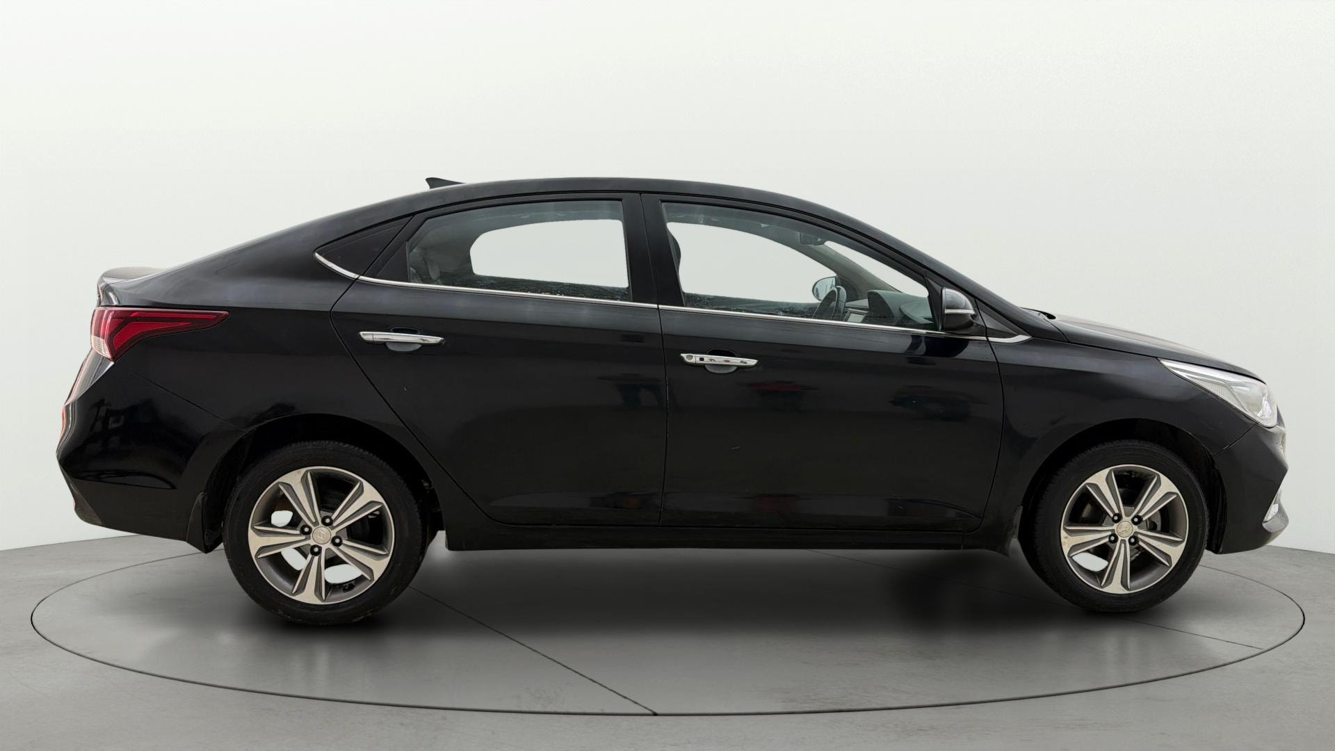 Used 2018 Hyundai Verna Used 2018 Hyundai Verna