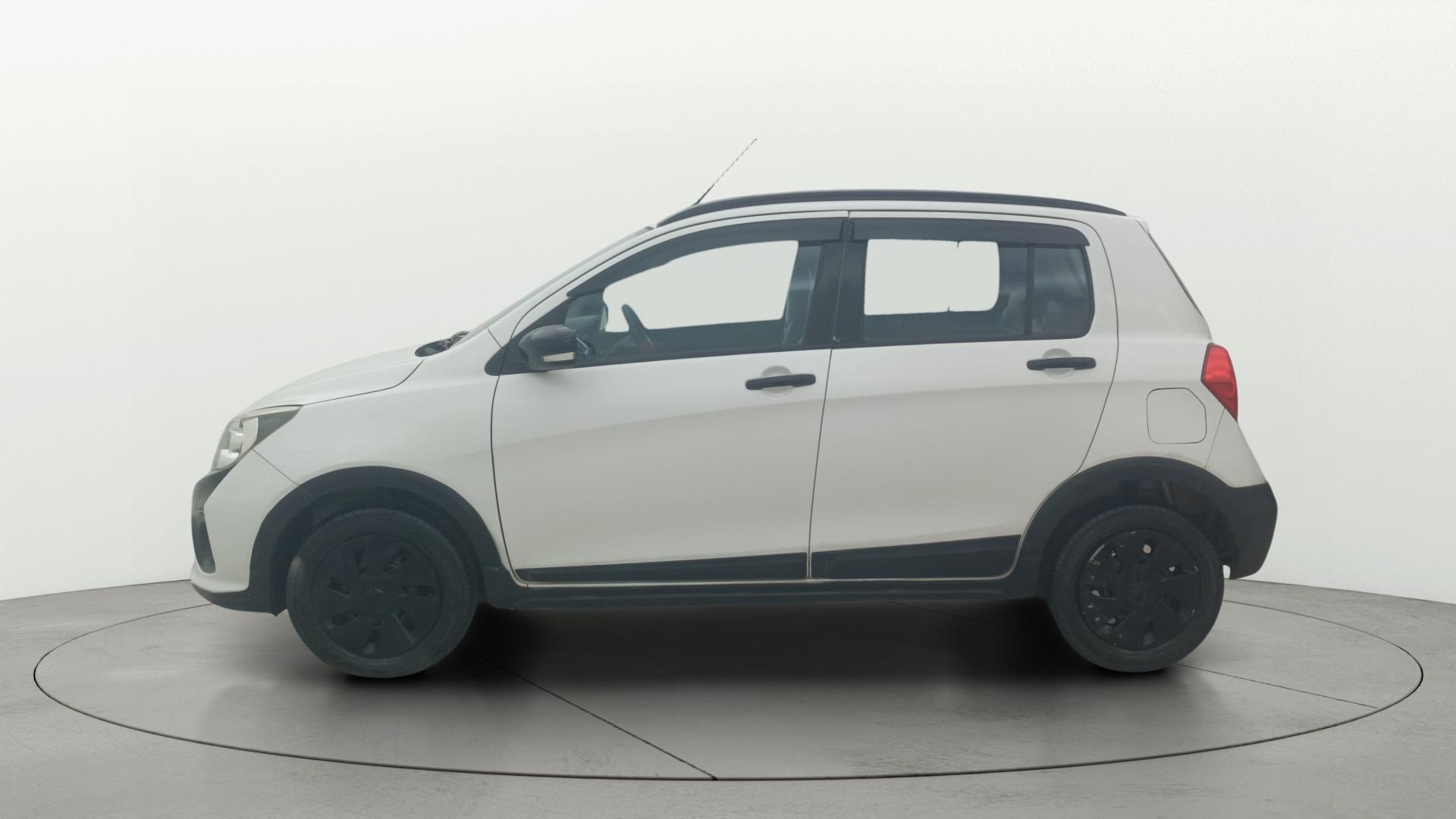 View 2018 Maruti Suzuki 1000 Base Variant Image 5 Used 2018 Maruti Suzuki 1000 Base Variant Image 5