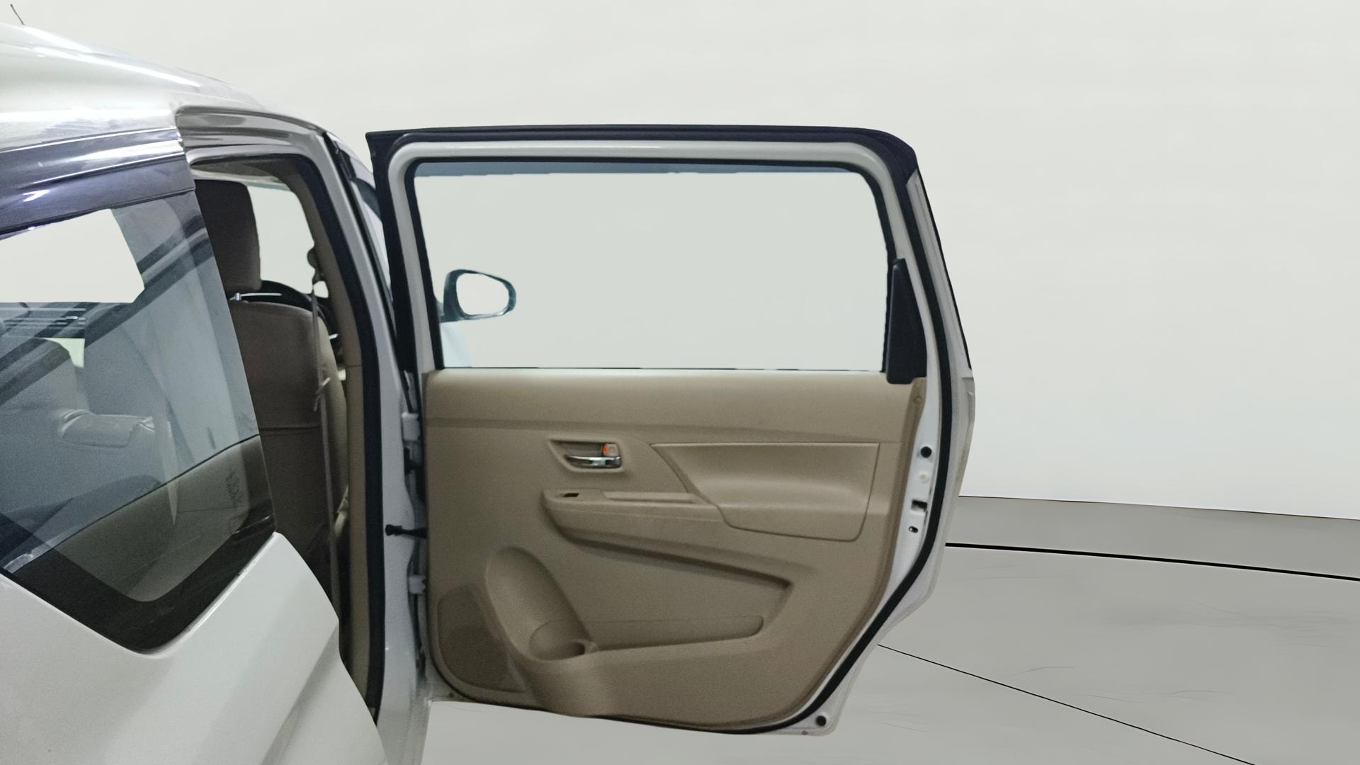 View 2024 Maruti Suzuki 1000 Base Variant Image 7 Used 2024 Maruti Suzuki 1000 Base Variant Image 7