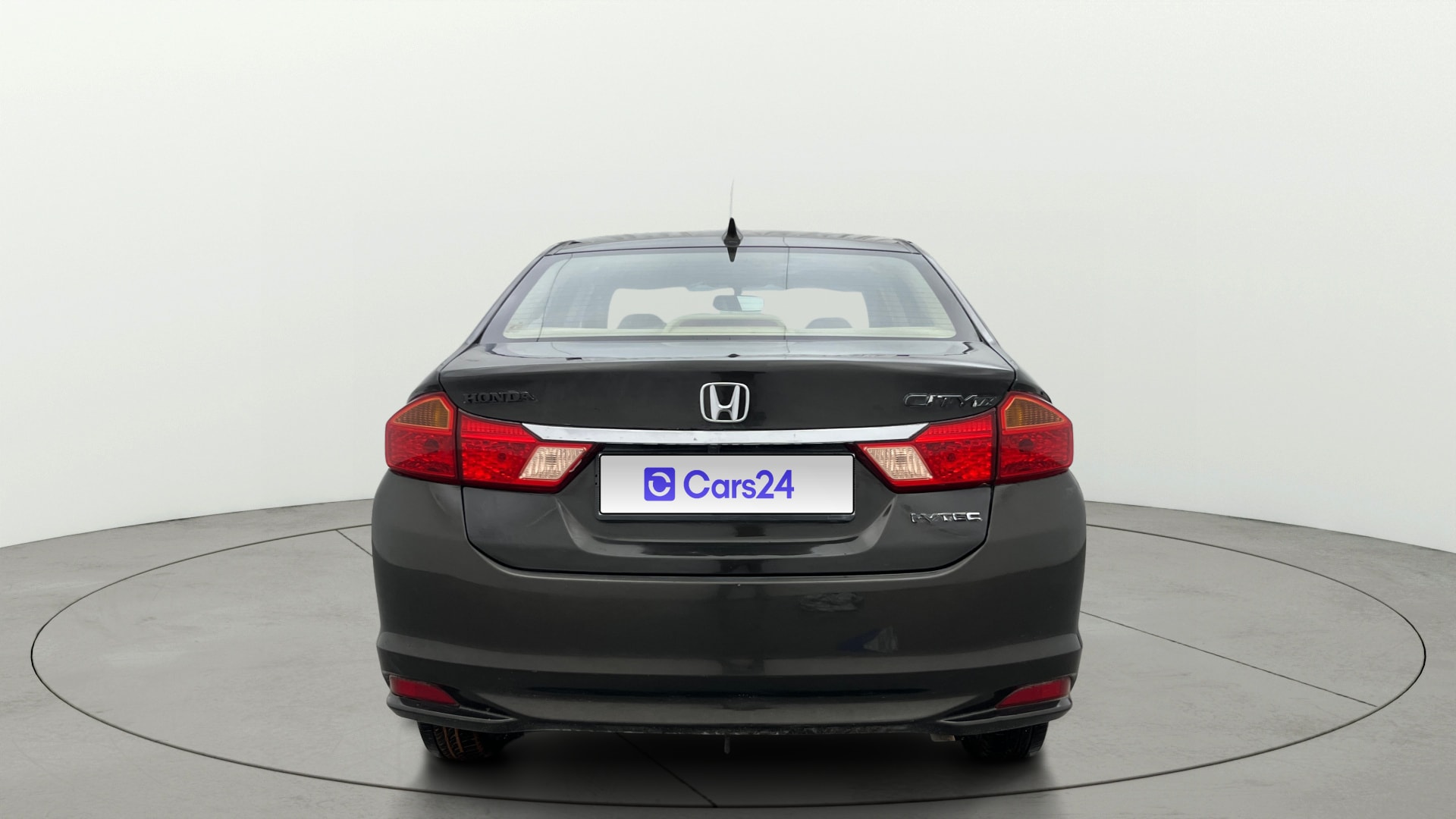 View 2015 Honda City ZX MT Diesel Anniversary Edition Image 42 Used 2015 Honda City ZX MT Diesel Anniversary Edition Image 42