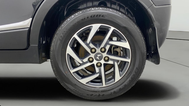 View Mahindra XUV300 Image 12 Used Mahindra XUV300 Image 12
