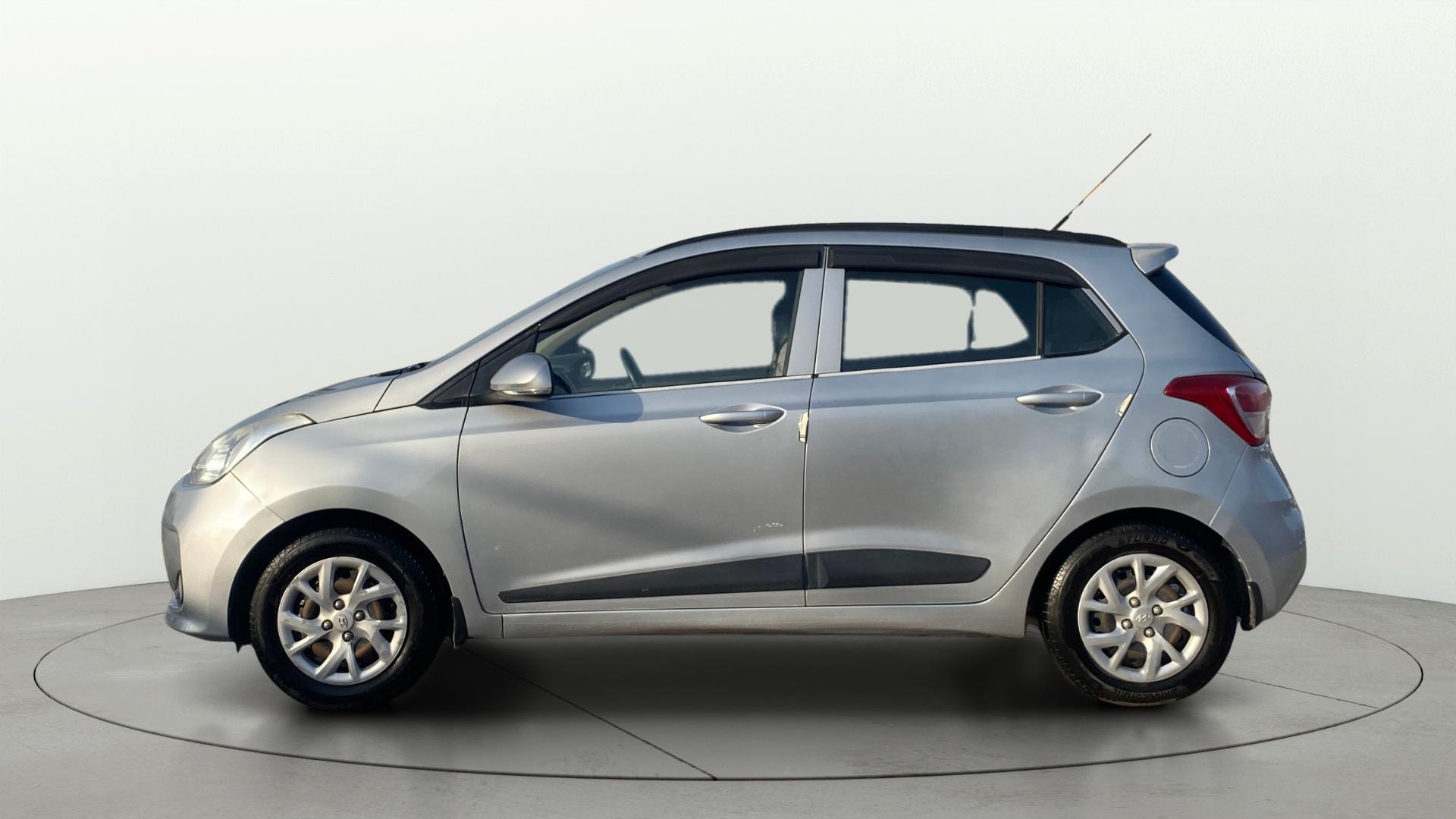 Used 2018 Hyundai Grand i10 Used 2018 Hyundai Grand i10