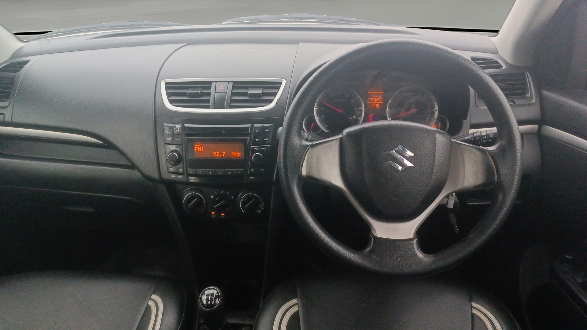 View 2017 Maruti Suzuki 1000 Base Variant Image 20 Used 2017 Maruti Suzuki 1000 Base Variant Image 20