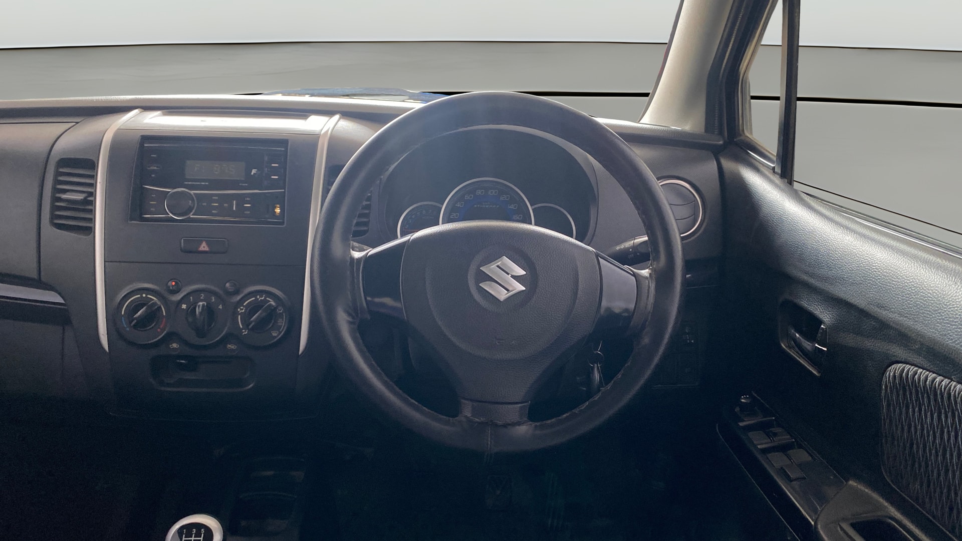Used 2015 Maruti Suzuki Stingray Used 2015 Maruti Suzuki Stingray