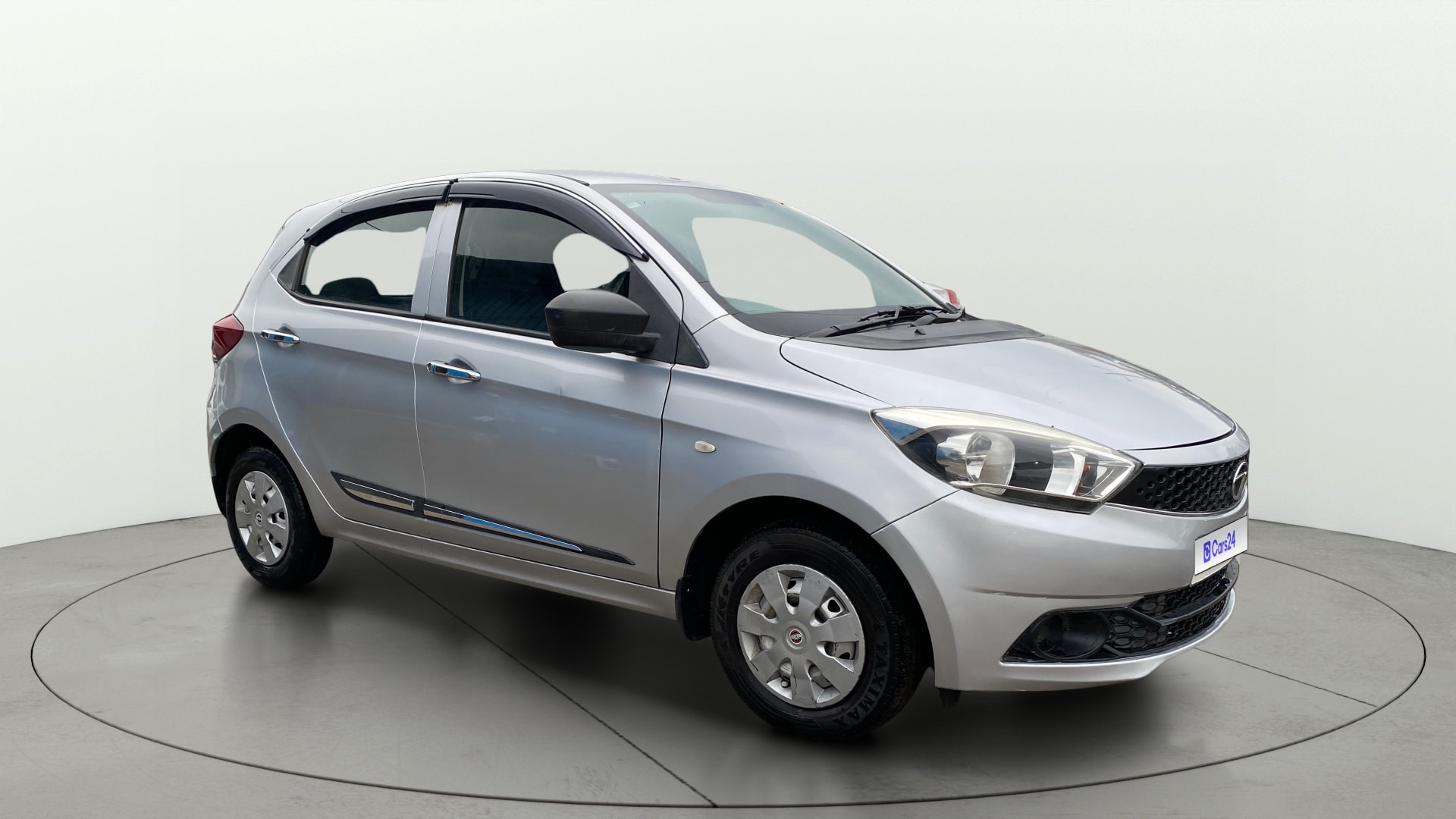 View 2019 Tata Tiago Revotorq XB Image 21 Used 2019 Tata Tiago Revotorq XB Image 21