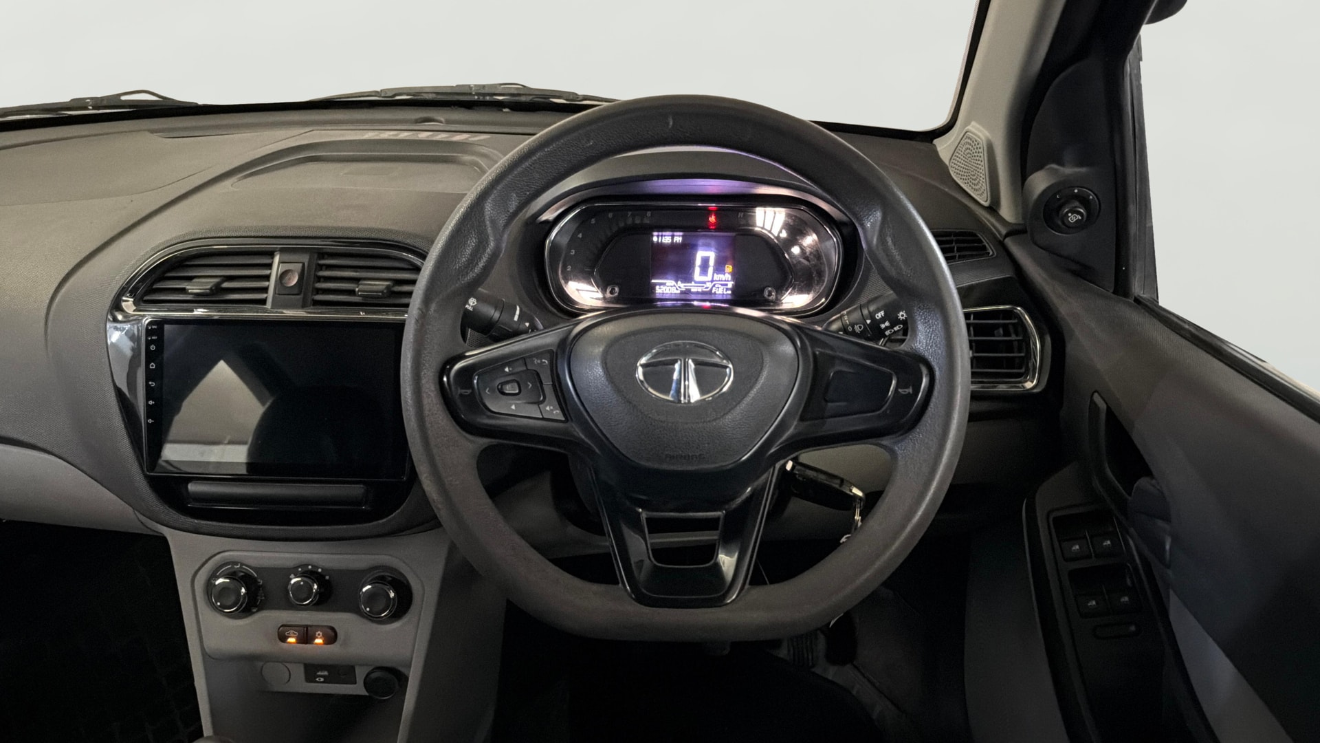 Used 2023 Tata Tiago Used 2023 Tata Tiago