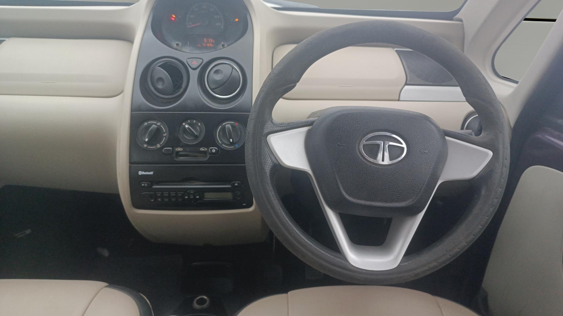 View 2015 Tata Nano Twist XT Image 12 Used 2015 Tata Nano Twist XT Image 12