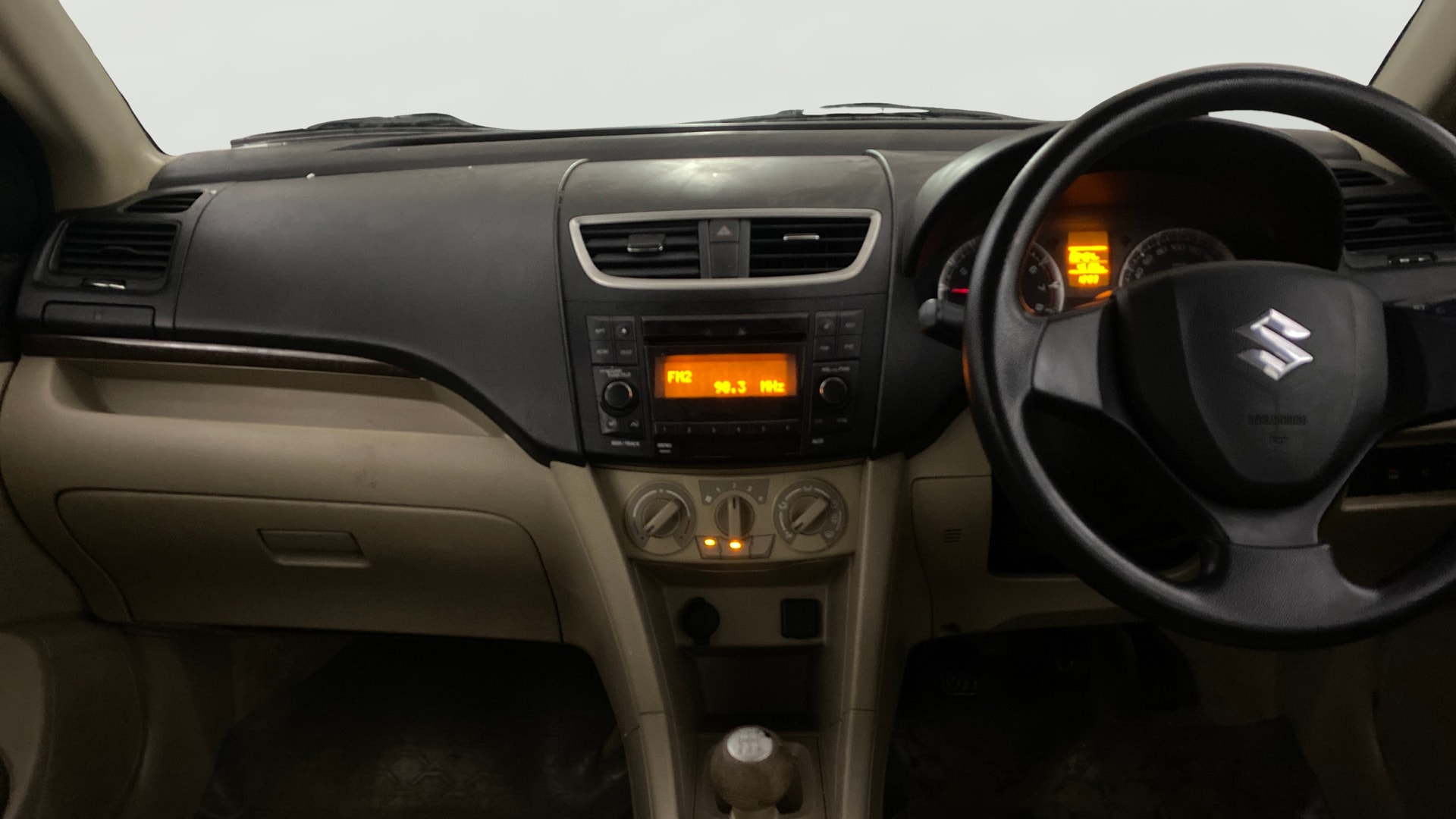 View 2017 Maruti Suzuki 1000 Base Variant Image 17 Used 2017 Maruti Suzuki 1000 Base Variant Image 17