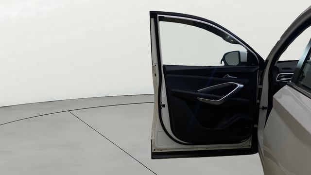 View MG Hector Image 33 Used MG Hector Image 33