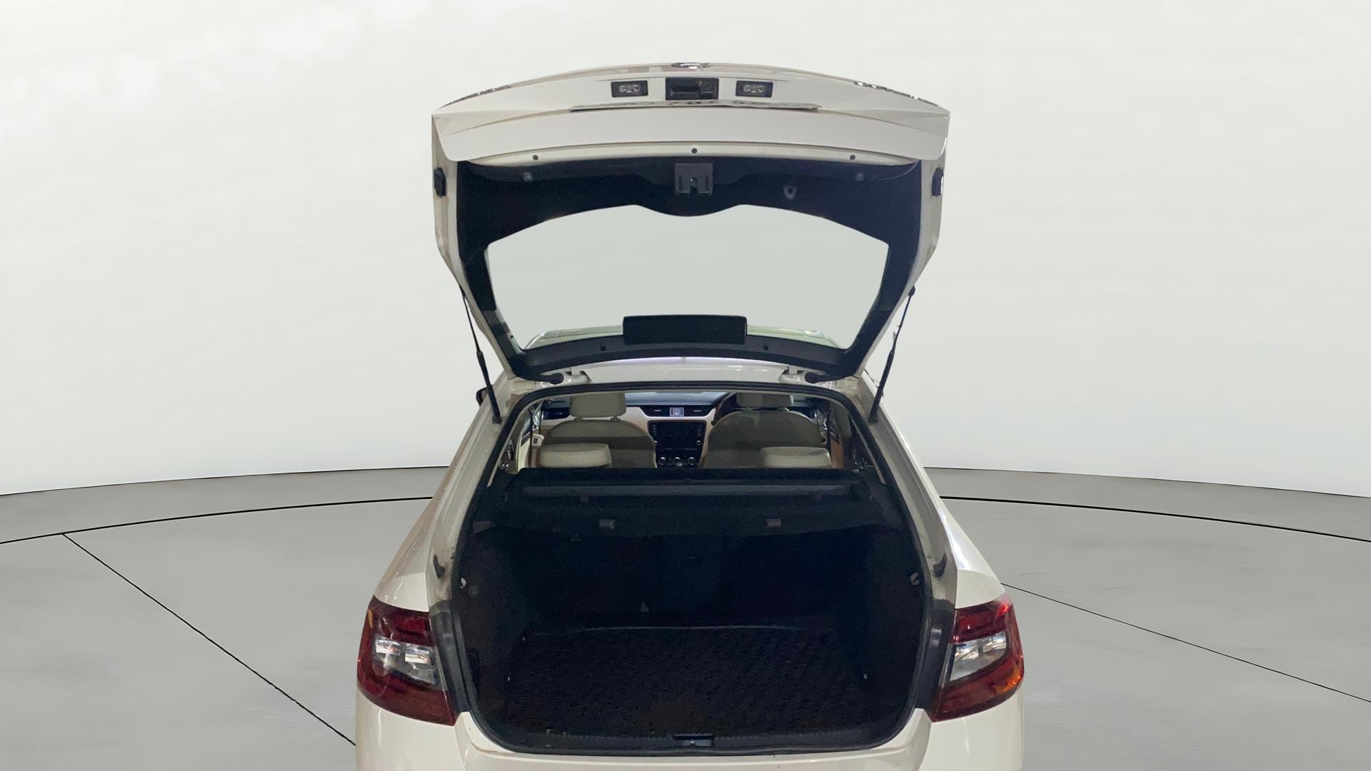 View 2020 Skoda Octavia 1.8 Style Plus TSI AT Image 39 Used 2020 Skoda Octavia 1.8 Style Plus TSI AT Image 39