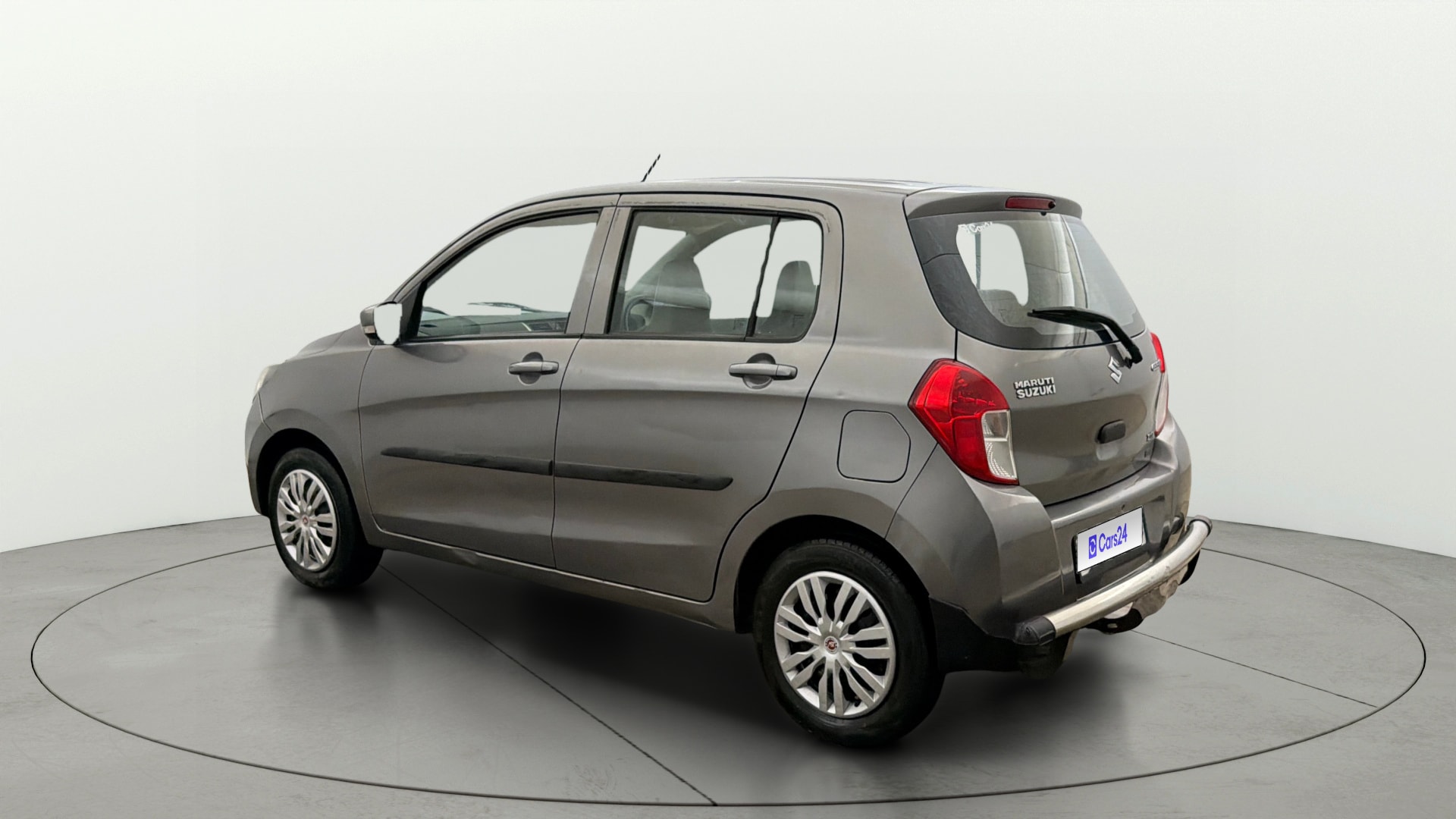 View 2017 Maruti Suzuki 1000 Base Variant Image 2 Used 2017 Maruti Suzuki 1000 Base Variant Image 2