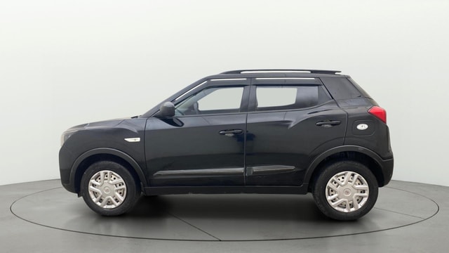View Mahindra XUV300 Image 5 Used Mahindra XUV300 Image 5