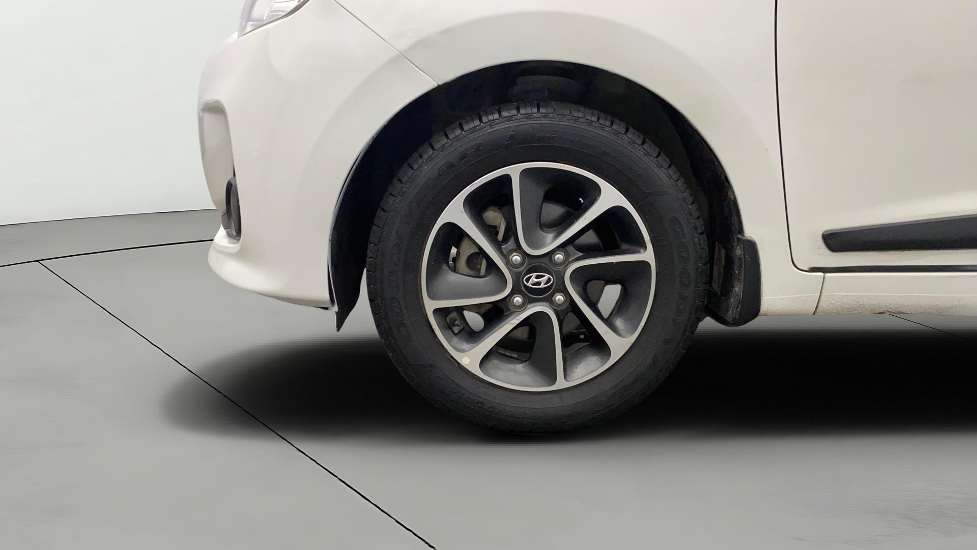 View 2019 Hyundai Grand i10 1.2 Asta Petrol Image 27 Used 2019 Hyundai Grand i10 1.2 Asta Petrol Image 27