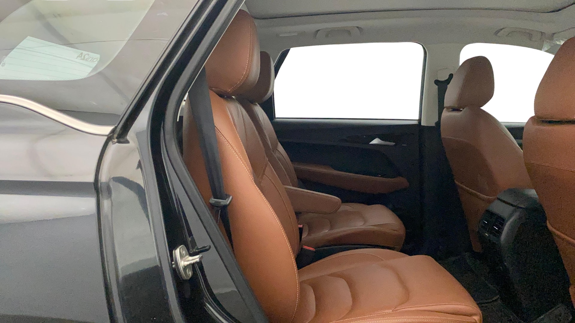 View 2022 MG Hector Plus Sharp Turbo 6 Seater Diesel Image 38 Used 2022 MG Hector Plus Sharp Turbo 6 Seater Diesel Image 38