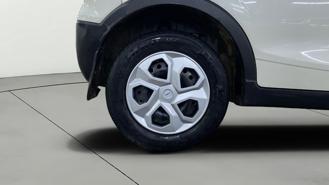 View Mahindra XUV300 Image 23 Used Mahindra XUV300 Image 23
