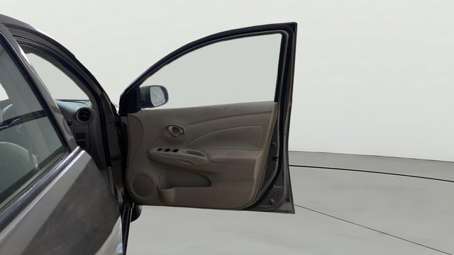 View Nissan Sunny Image 44 Used Nissan Sunny Image 44