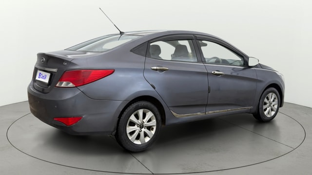 View Hyundai Fluidic Verna Image 41 Used Hyundai Fluidic Verna Image 41
