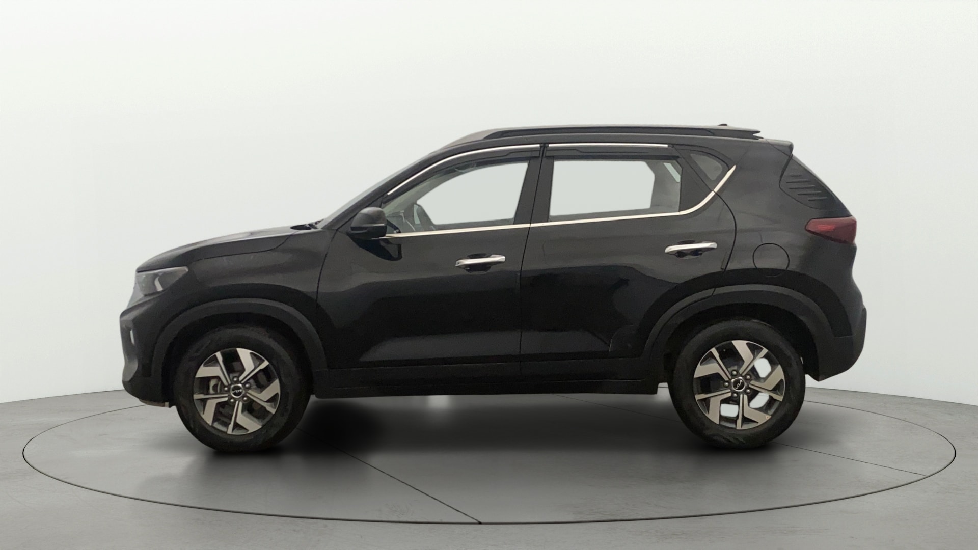 View 2023 Kia Sonet HTK Plus iMT Petrol Image 25 Used 2023 Kia Sonet HTK Plus iMT Petrol Image 25