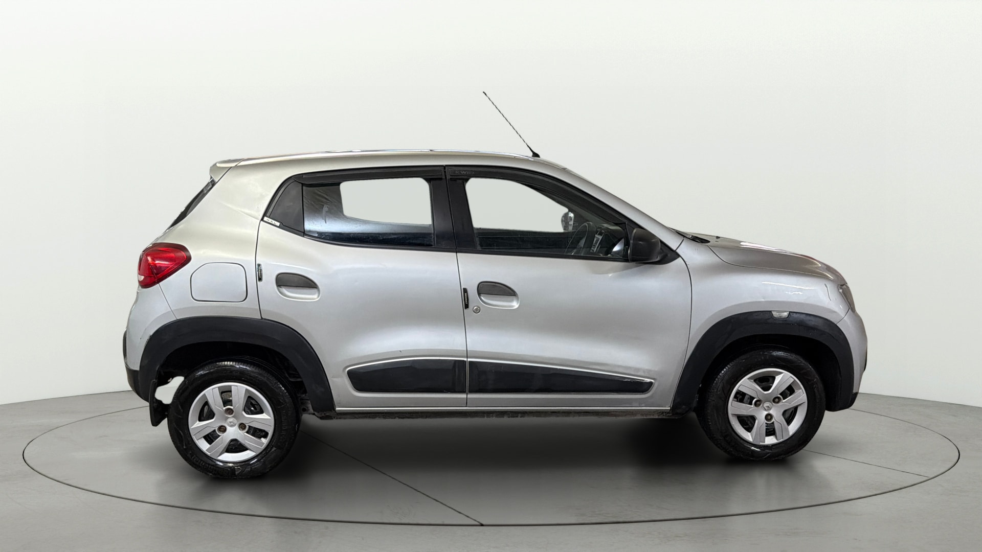 View 2019 Renault Kwid RXL Image 8 Used 2019 Renault Kwid RXL Image 8
